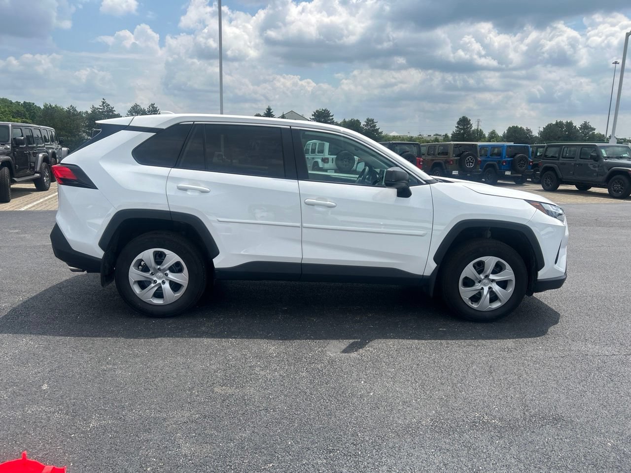 Used 2024 Toyota RAV4 LE AWD/4WD image 2