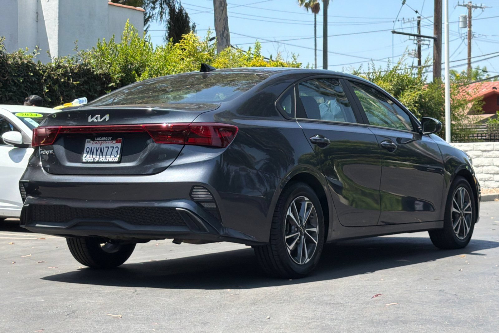 Used 2024 Kia Forte LXS FWD image 4