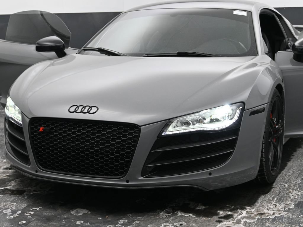 Used 2010 Audi R8 V10 image 22