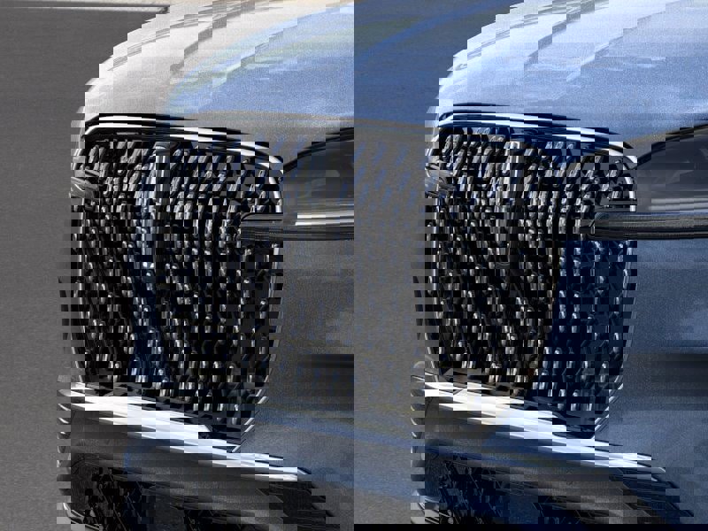 New 2026 Lincoln Aviator AWD image 17