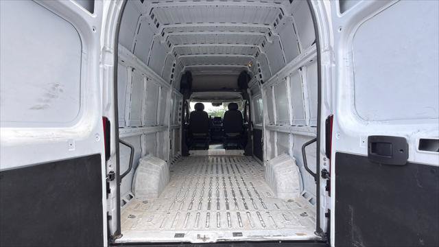 Used 2023 RAM ProMaster 3500 w/ Safety Group FWD image 16