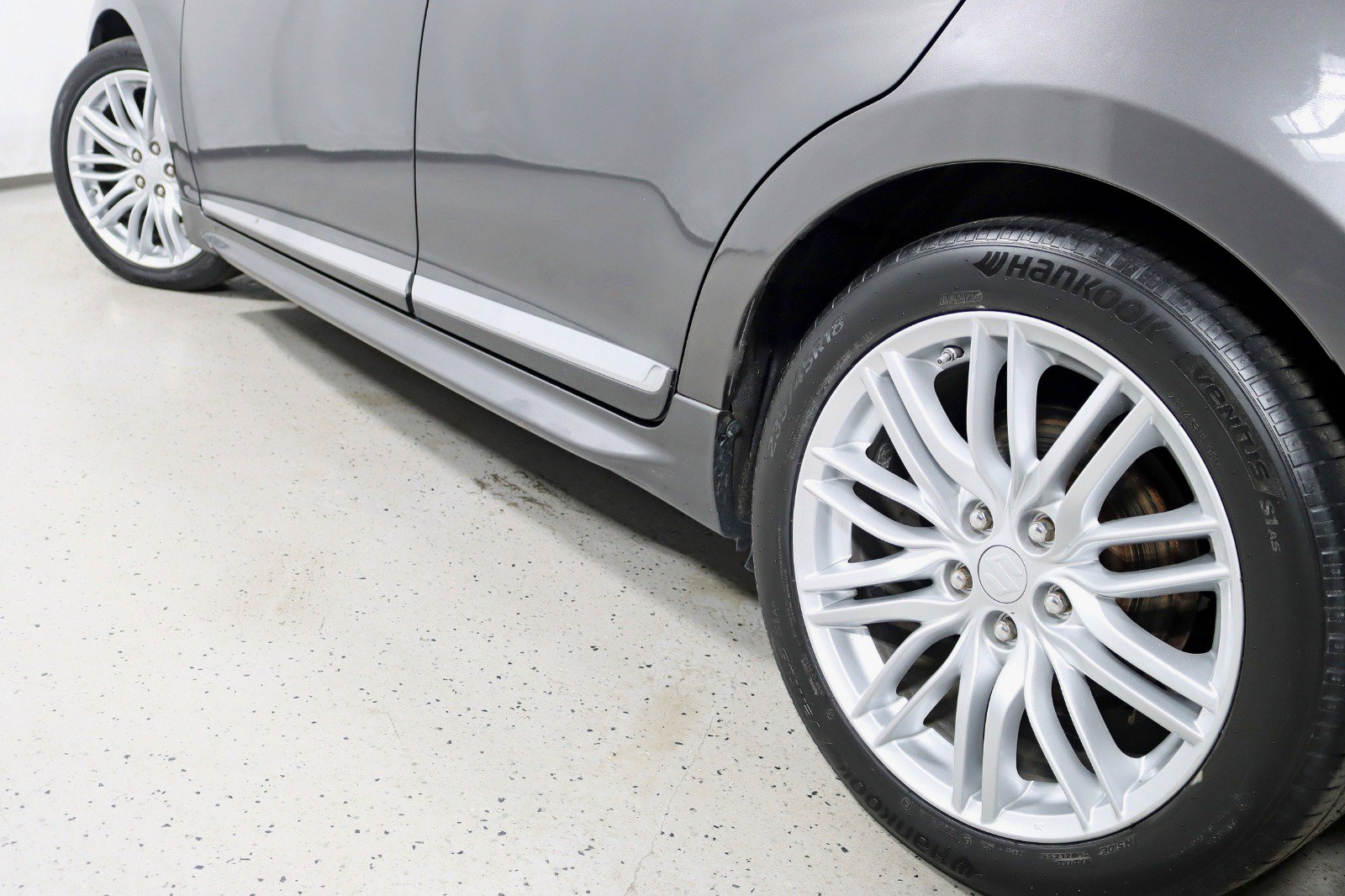 Used 2011 Suzuki Kizashi Sport GTS AWD/4WD image 12