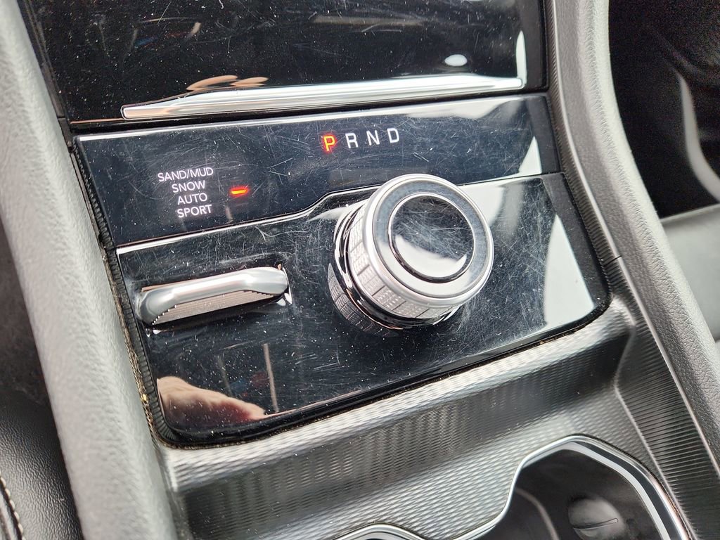 Used 2024 Jeep Grand Cherokee L Limited image 22