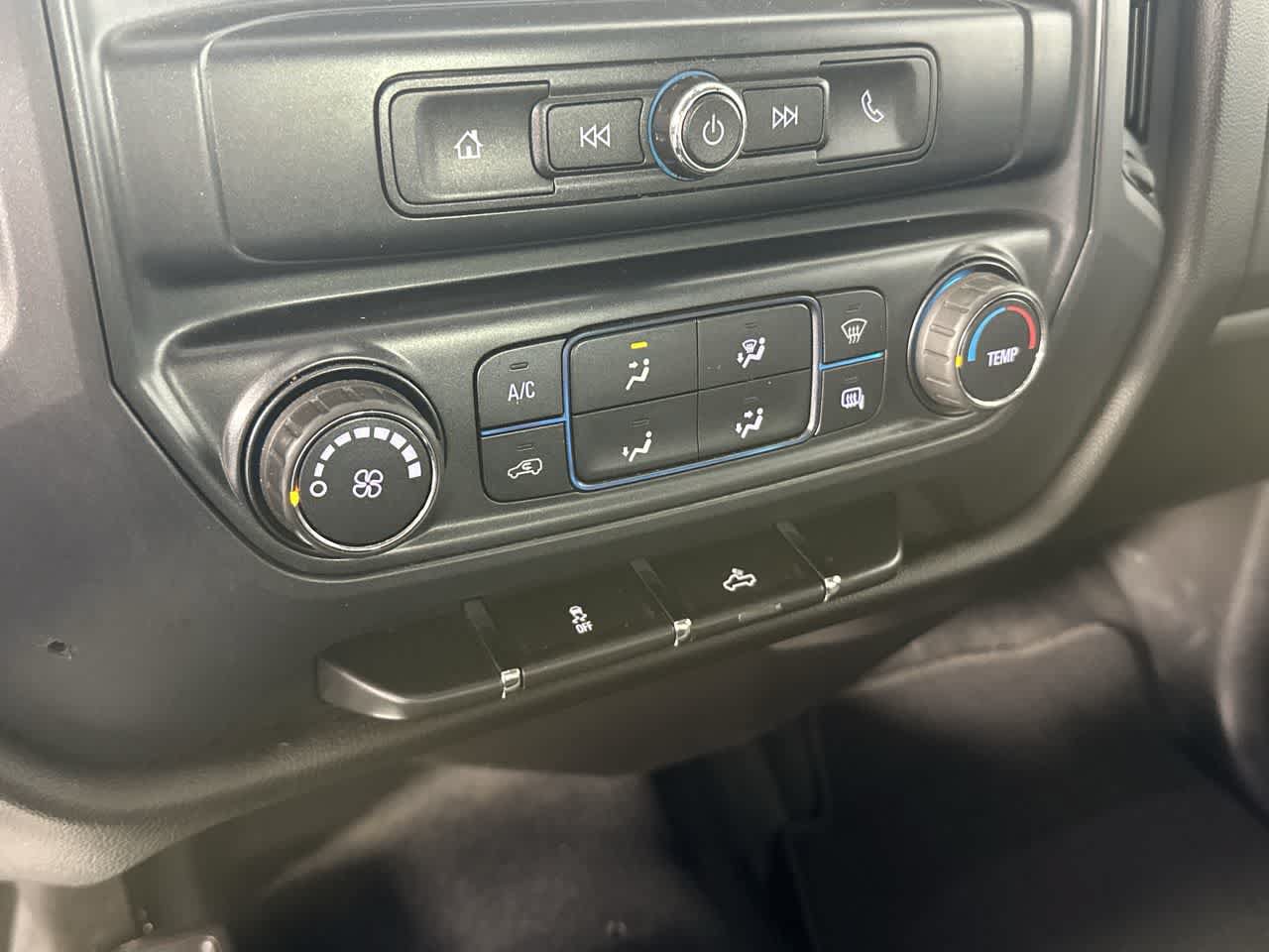 Used 2018 Chevrolet Silverado 1500 W/T w/ WT Fleet Convenience Package AWD/4WD image 17