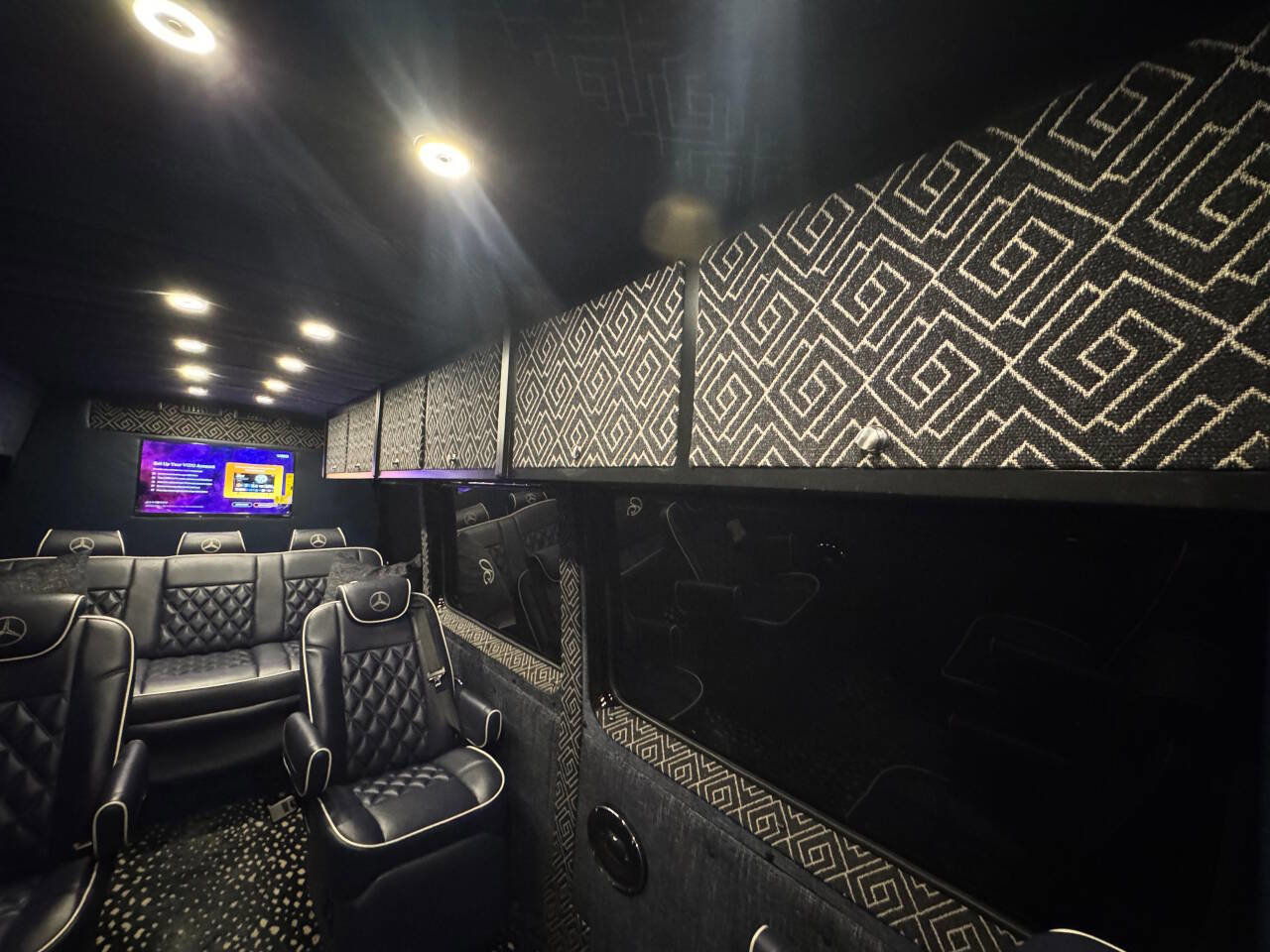 Used 2019 Mercedes-Benz Sprinter 170 image 34