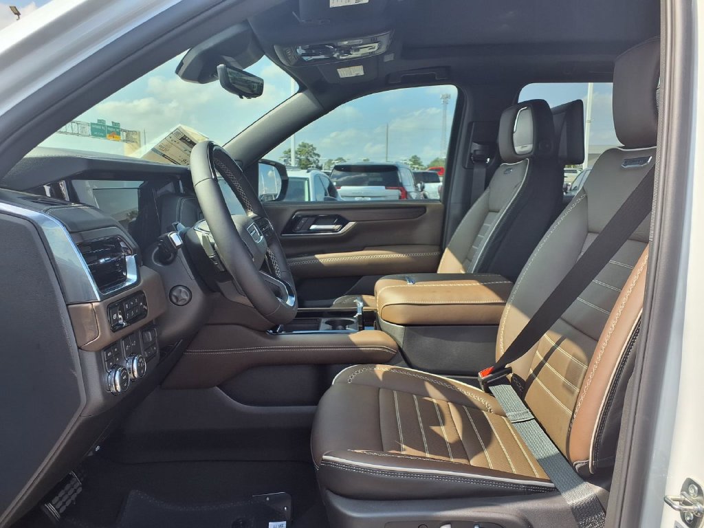 New 2027 GMC Yukon XL Denali Ultimate AWD/4WD image 12