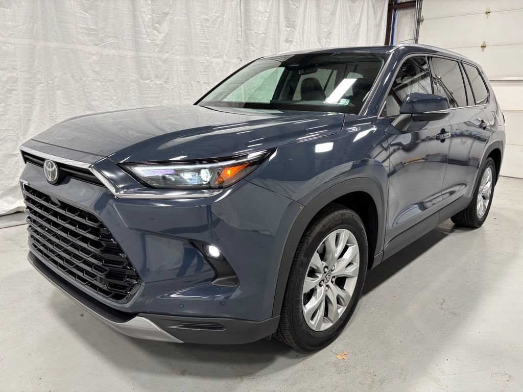 Used 2026 Toyota Grand Highlander AWD image 3