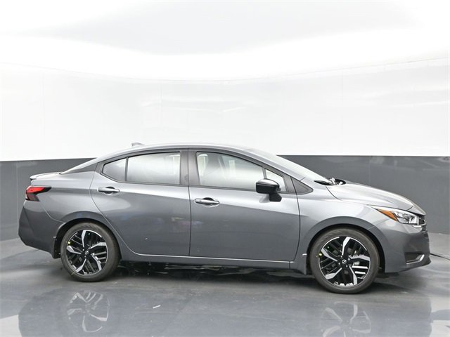 New 2025 Nissan Versa SR w/ Trunk Package image 7