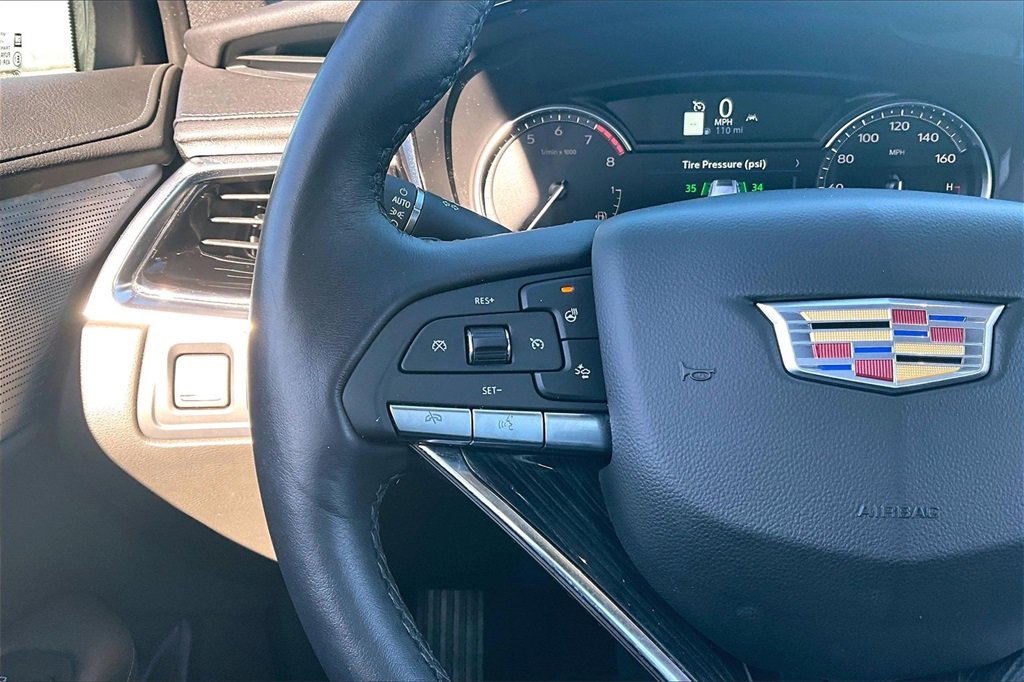 Used 2025 Cadillac XT6 Premium Luxury image 20
