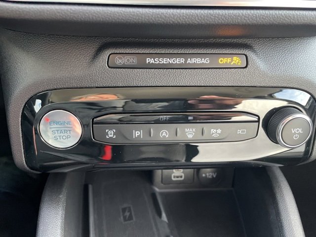 Used 2024 Ford Escape Platinum image 28