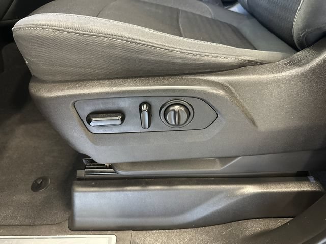 Used 2019 Chevrolet Silverado 1500 LT w/ All-Star Edition AWD/4WD image 19