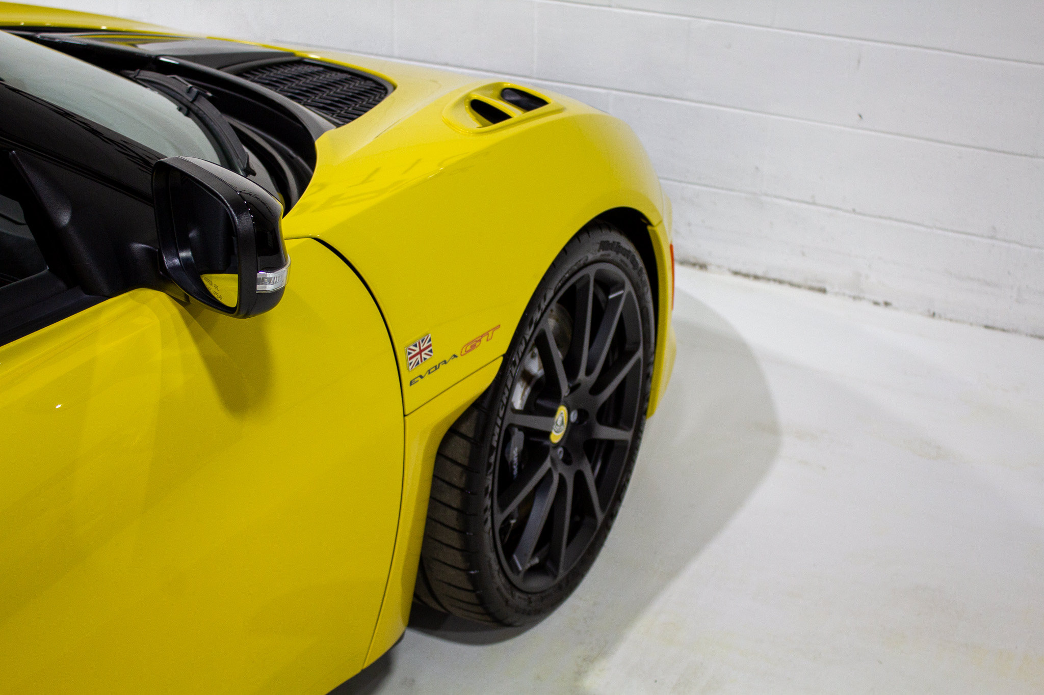 Used 2021 Lotus Evora RWD image 25