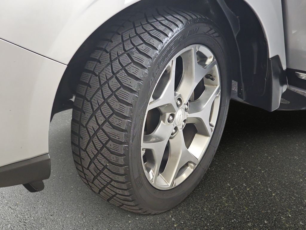 Used 2016 Subaru Forester 2.5i Touring w/ Eyesight & Navigation System AWD/4WD image 35