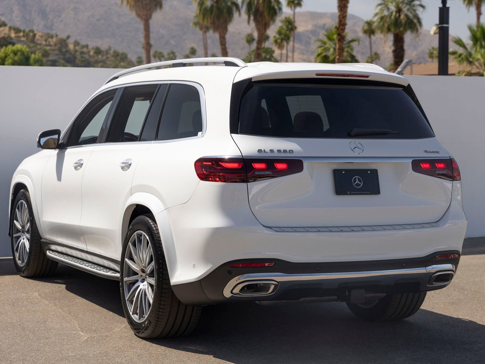 New 2026 Mercedes-Benz GLS 580 4MATIC image 7