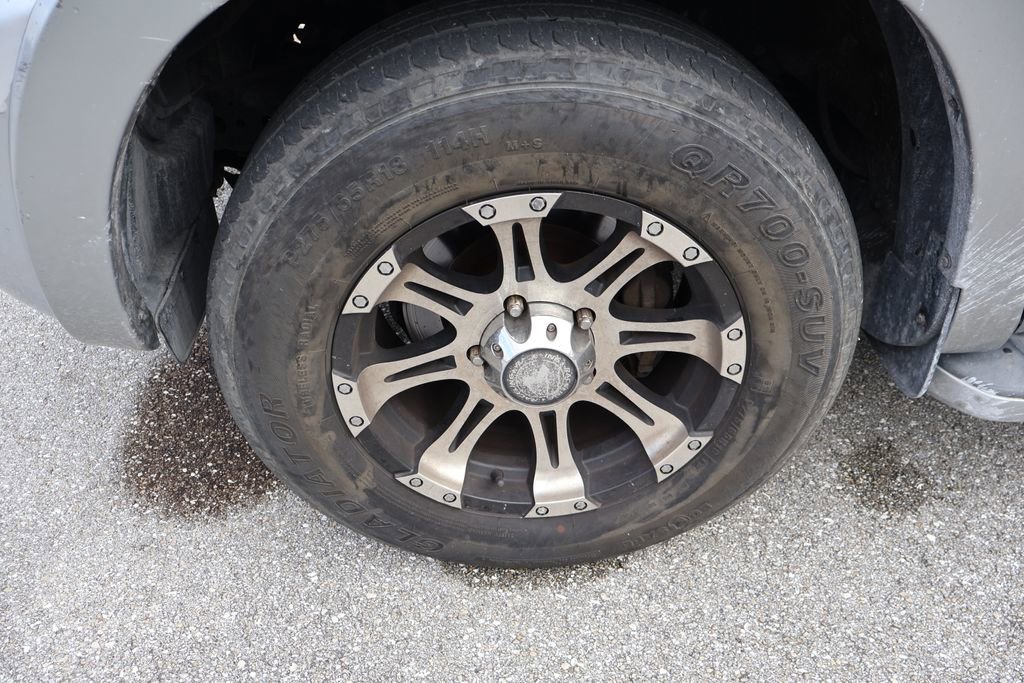 Used 2010 Toyota Sequoia SR5 image 4