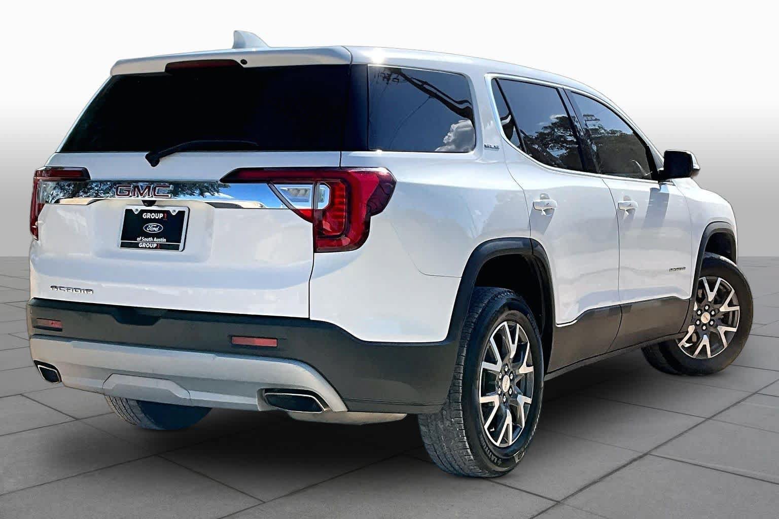 Used 2022 GMC Acadia SLE FWD image 7