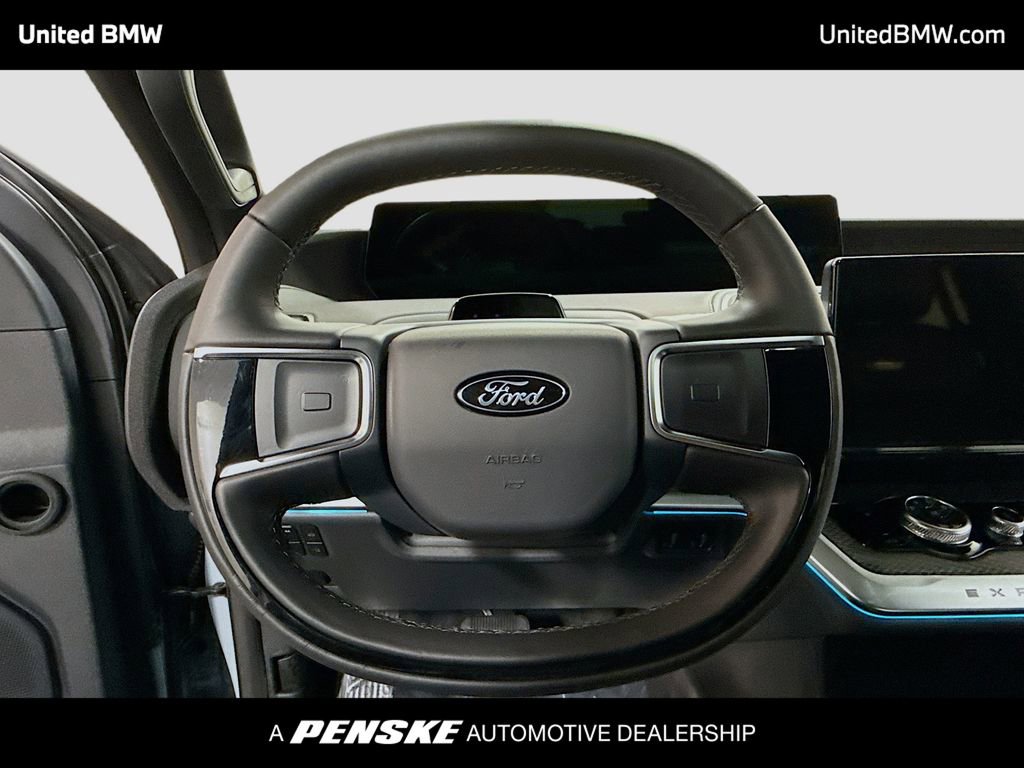 Used 2025 Ford Expedition Max Platinum w/ Stealth Performance Package AWD/4WD image 6