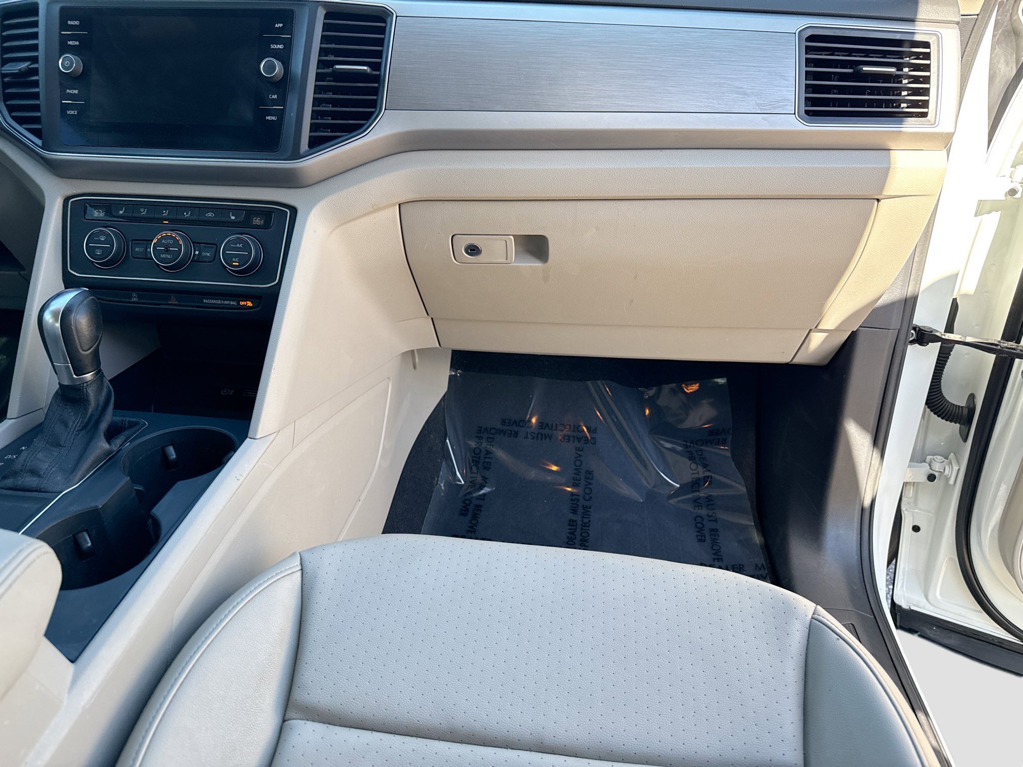 Used 2019 Volkswagen Atlas SE image 16