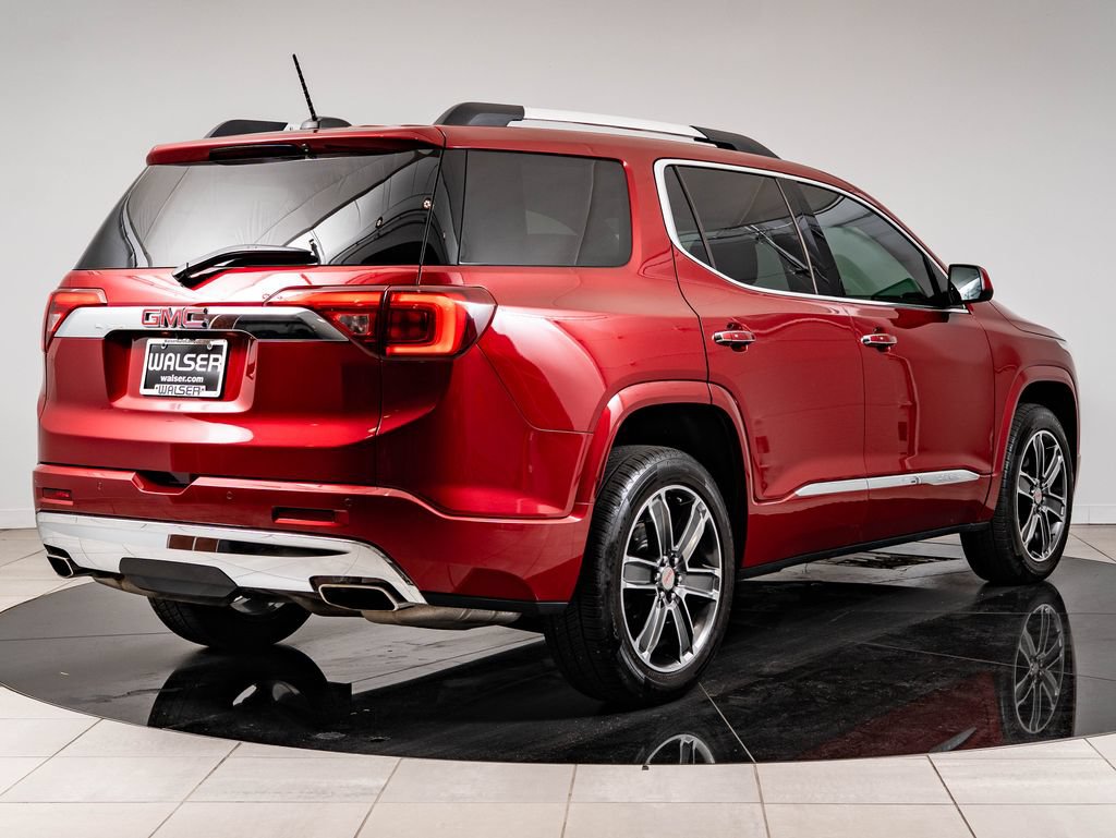 Used 2019 GMC Acadia Denali w/ Technology Package AWD/4WD image 10