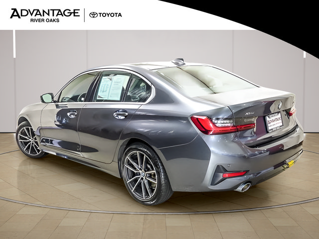 Used 2022 BMW 330i xDrive Sedan w/ Premium Package 2 AWD/4WD image 5
