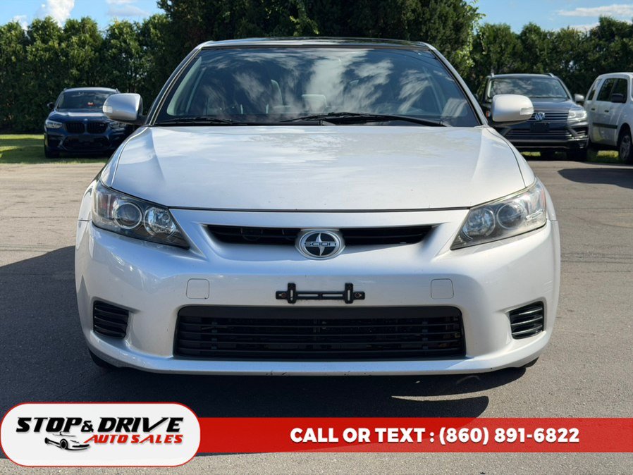 Used 2013 Scion tC FWD image 2