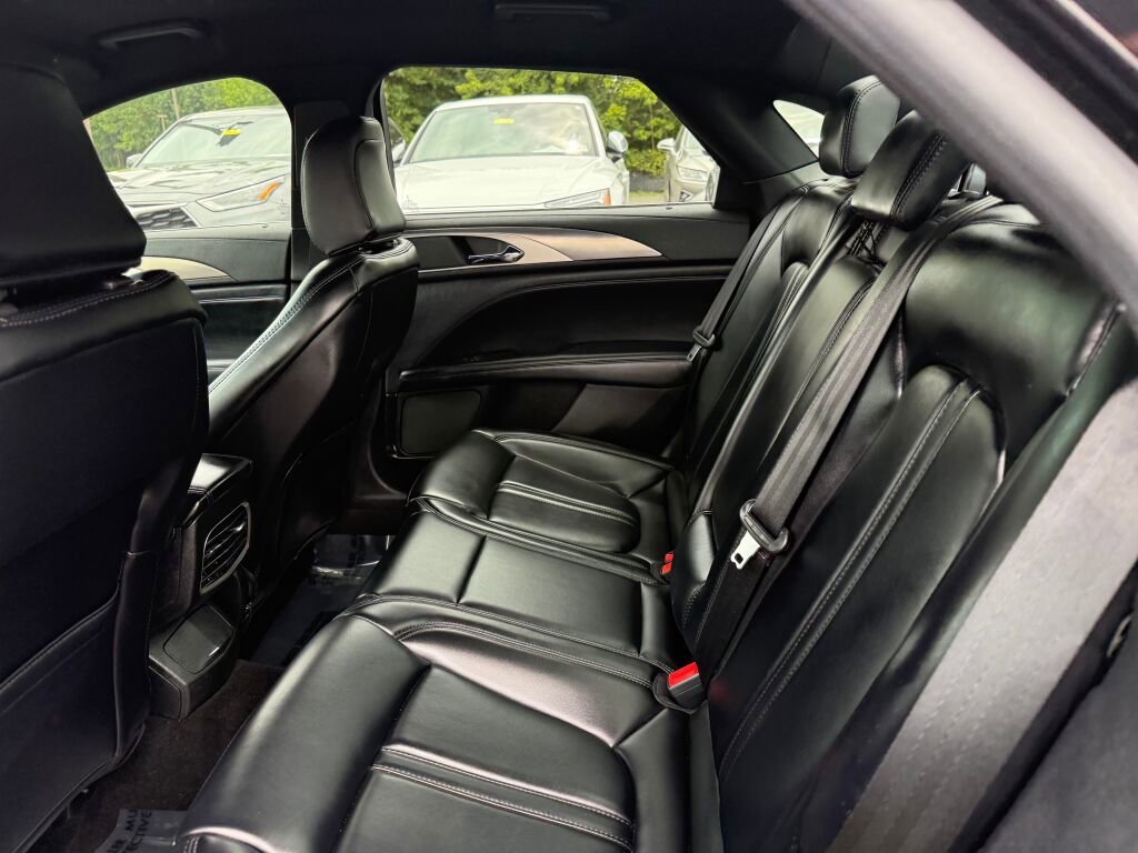 Used 2020 Lincoln MKZ Standard image 24