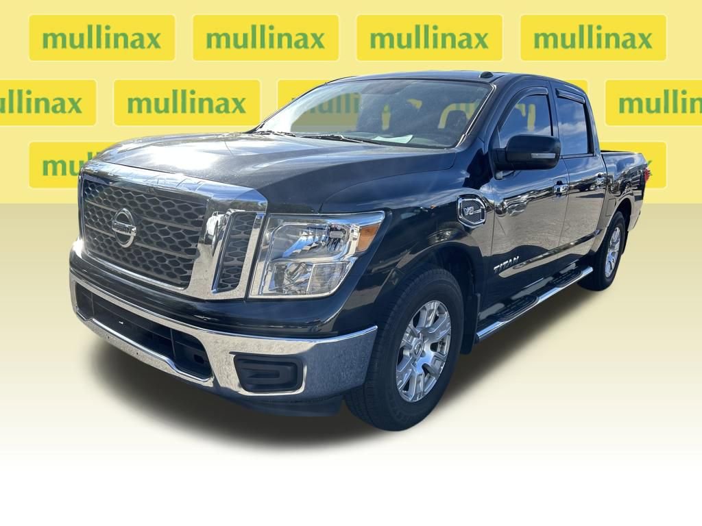 Used 2017 Nissan Titan SV image 6