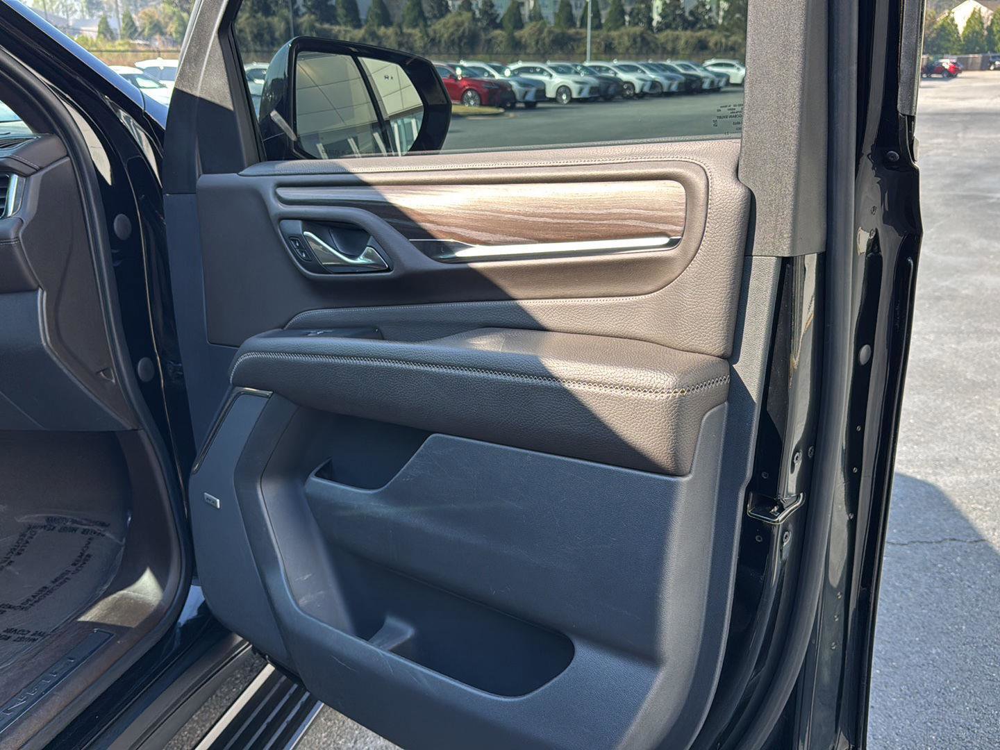 Used 2023 GMC Yukon Denali image 12