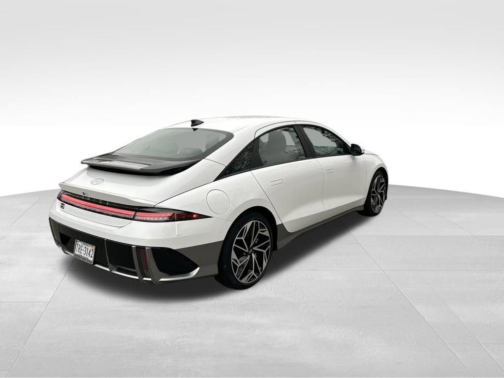 Used 2024 Hyundai Ioniq 6 SEL image 5