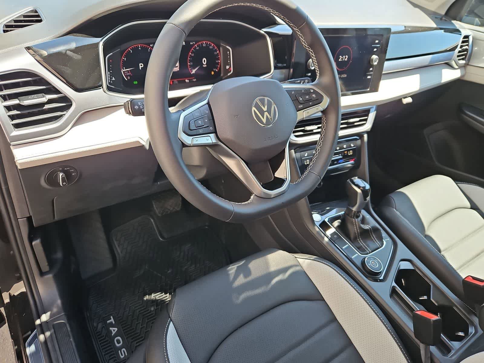 New 2026 Volkswagen Taos SEL AWD/4WD image 2