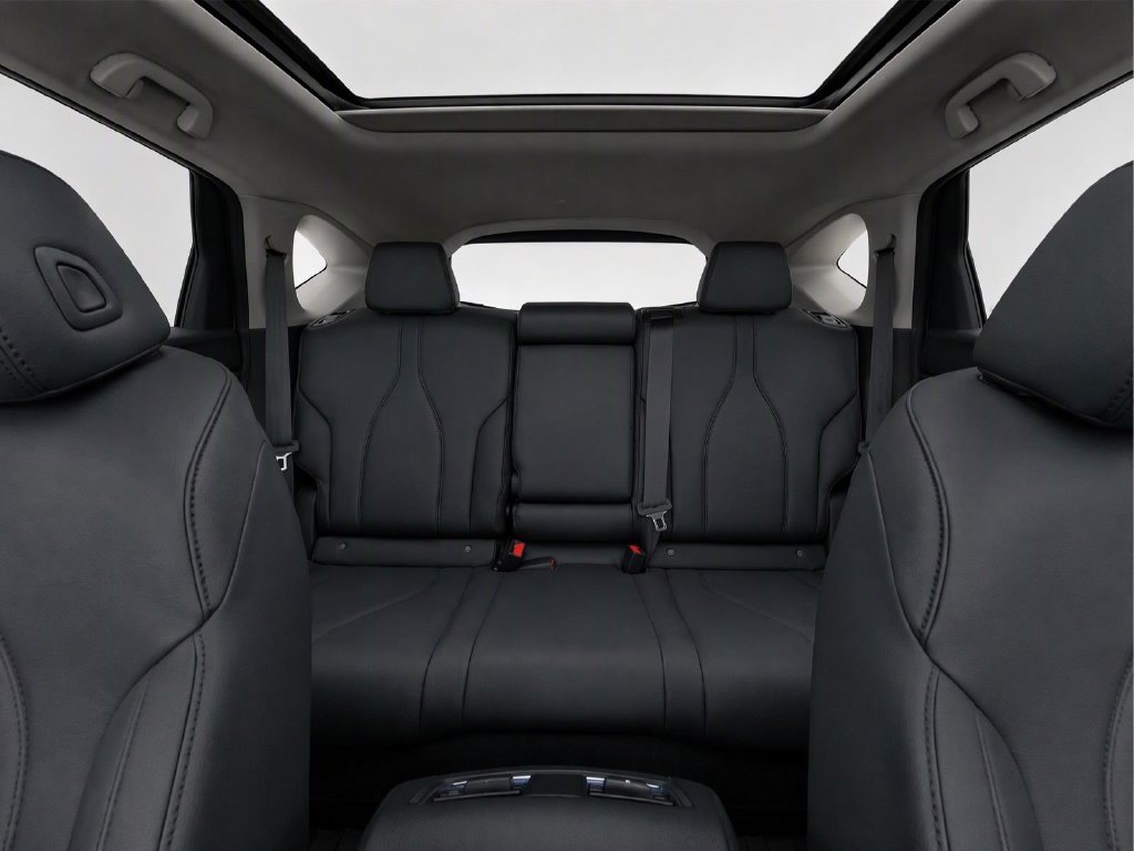 Used 2024 Acura RDX SH-AWD image 35