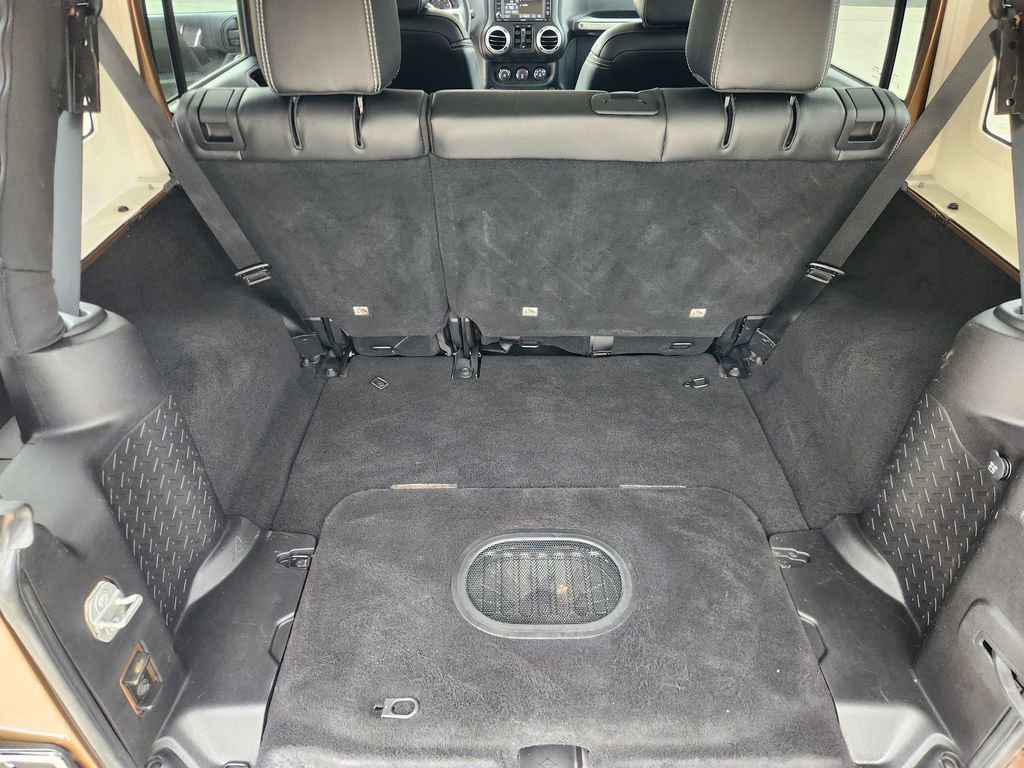 Used 2015 Jeep Wrangler Unlimited Sport image 15
