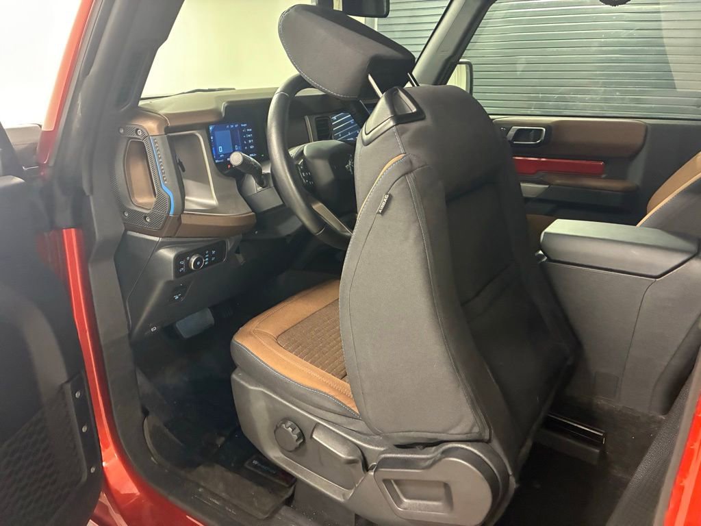Used 2023 Ford Bronco Outer Banks AWD/4WD image 30