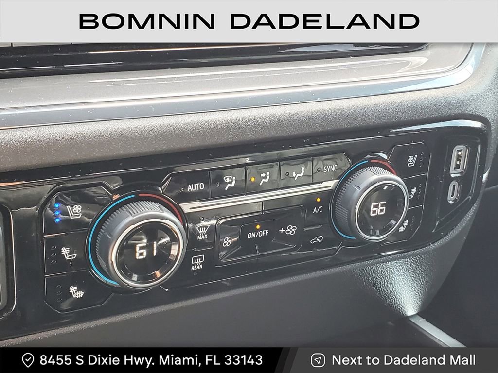 Used 2024 Chevrolet Silverado 1500 High Country w/ High Country Premium Package image 25