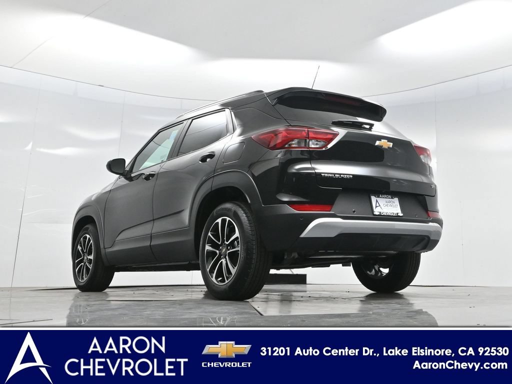 New 2026 Chevrolet TrailBlazer LT w/ Convenience Package FWD image 69