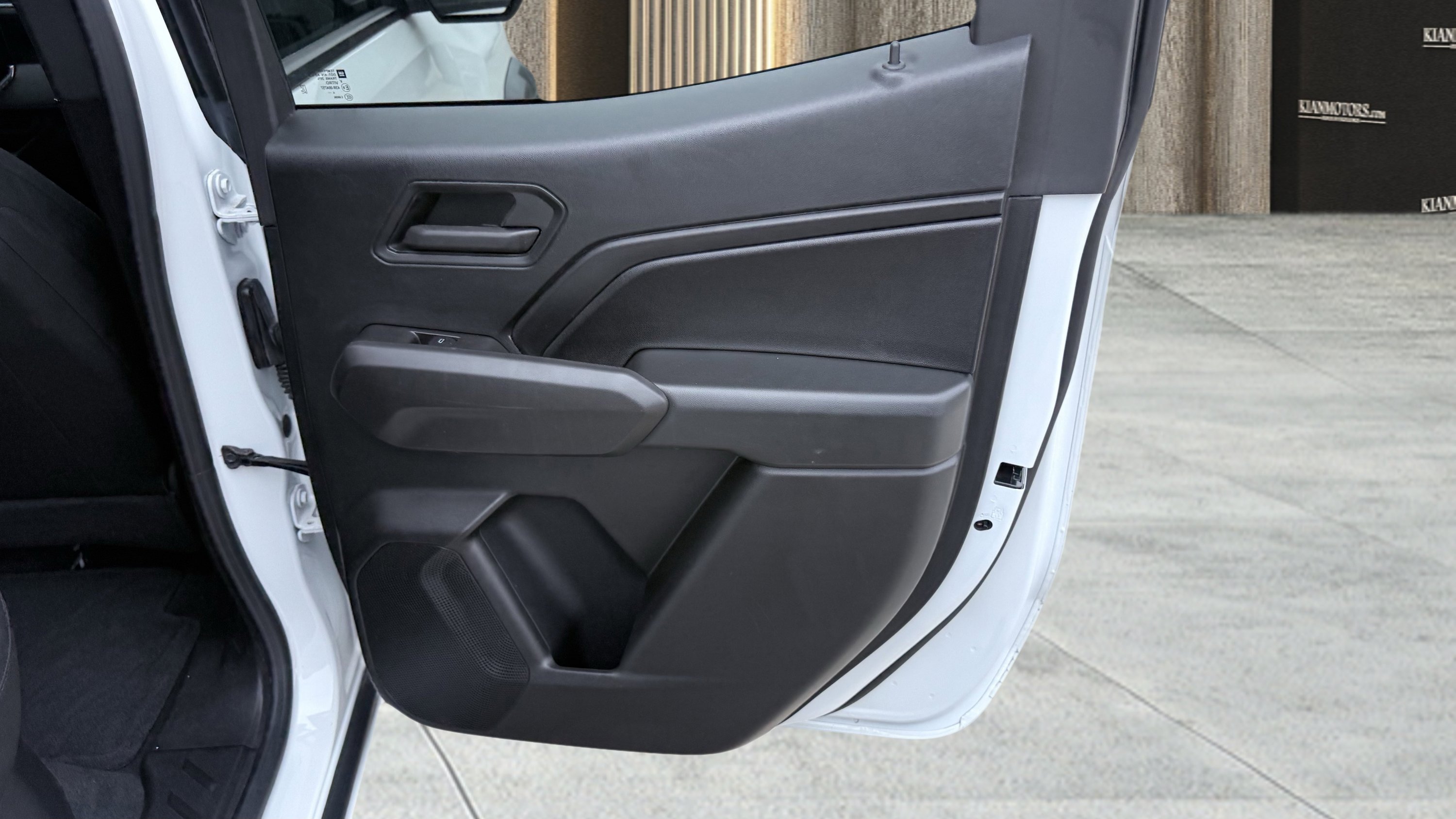 Used 2024 Chevrolet Colorado Trail Boss w/ Technology Package AWD/4WD image 40
