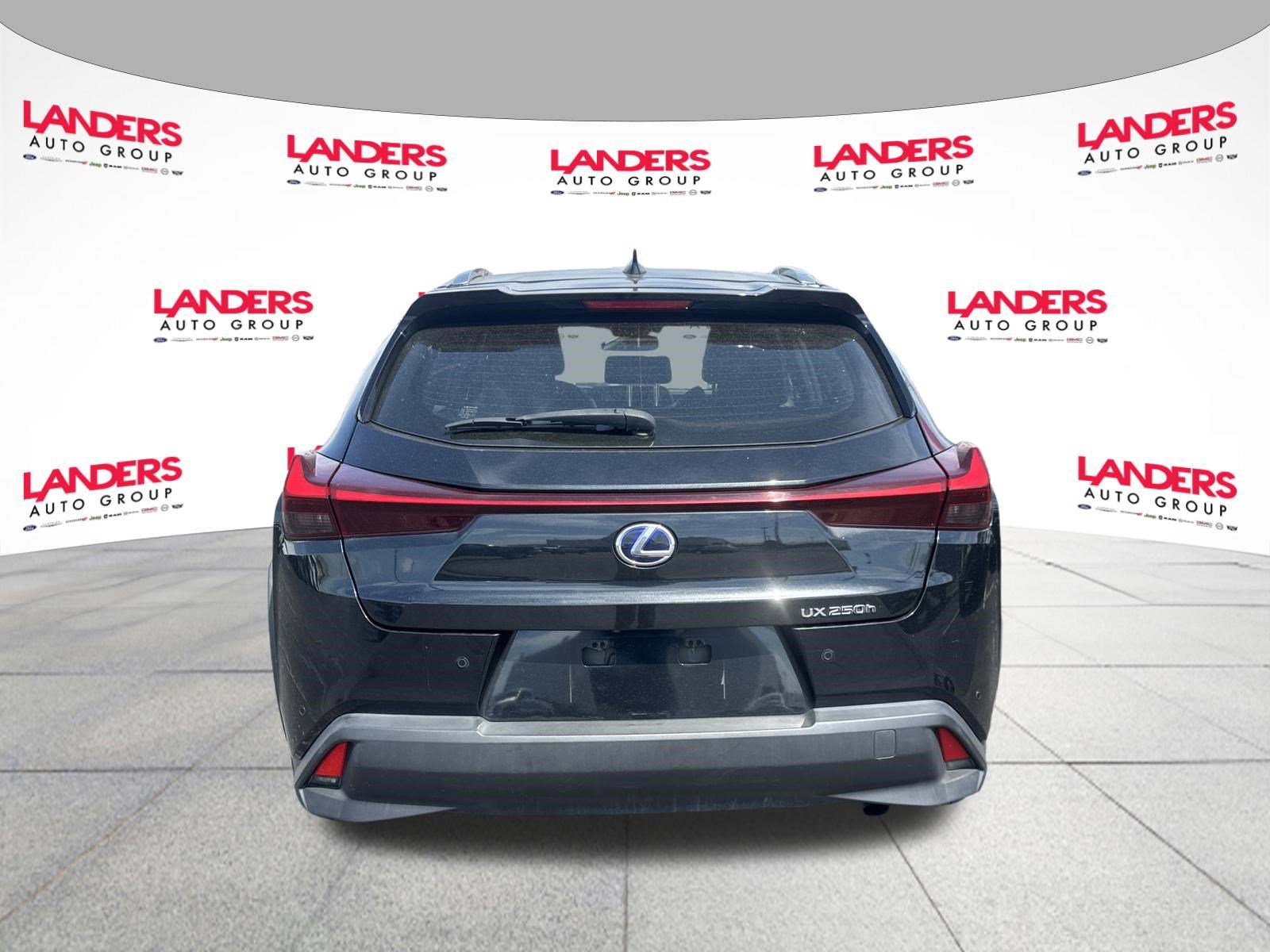 Used 2022 Lexus UX 250h AWD/4WD image 4