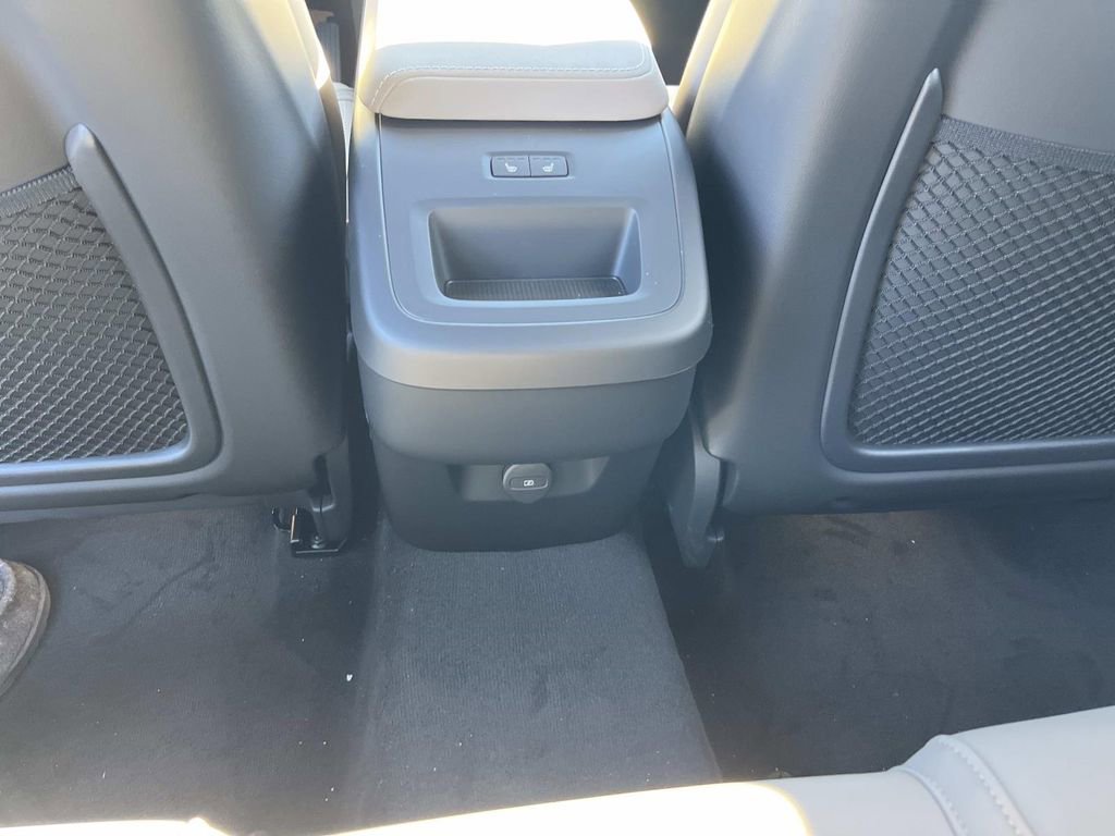 New 2026 Volvo XC60 B5 Plus w/ Climate Package image 16
