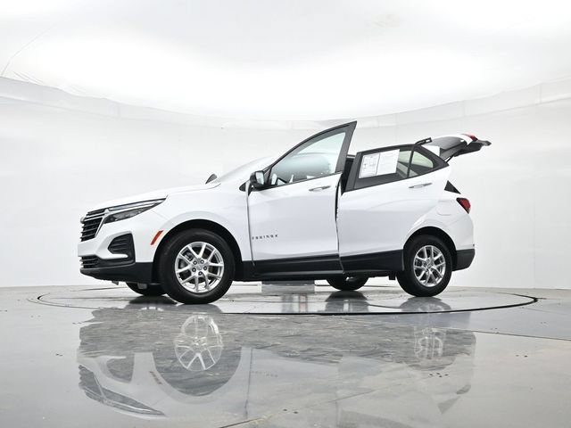 Used 2024 Chevrolet Equinox LS w/ LS Convenience Package FWD image 49