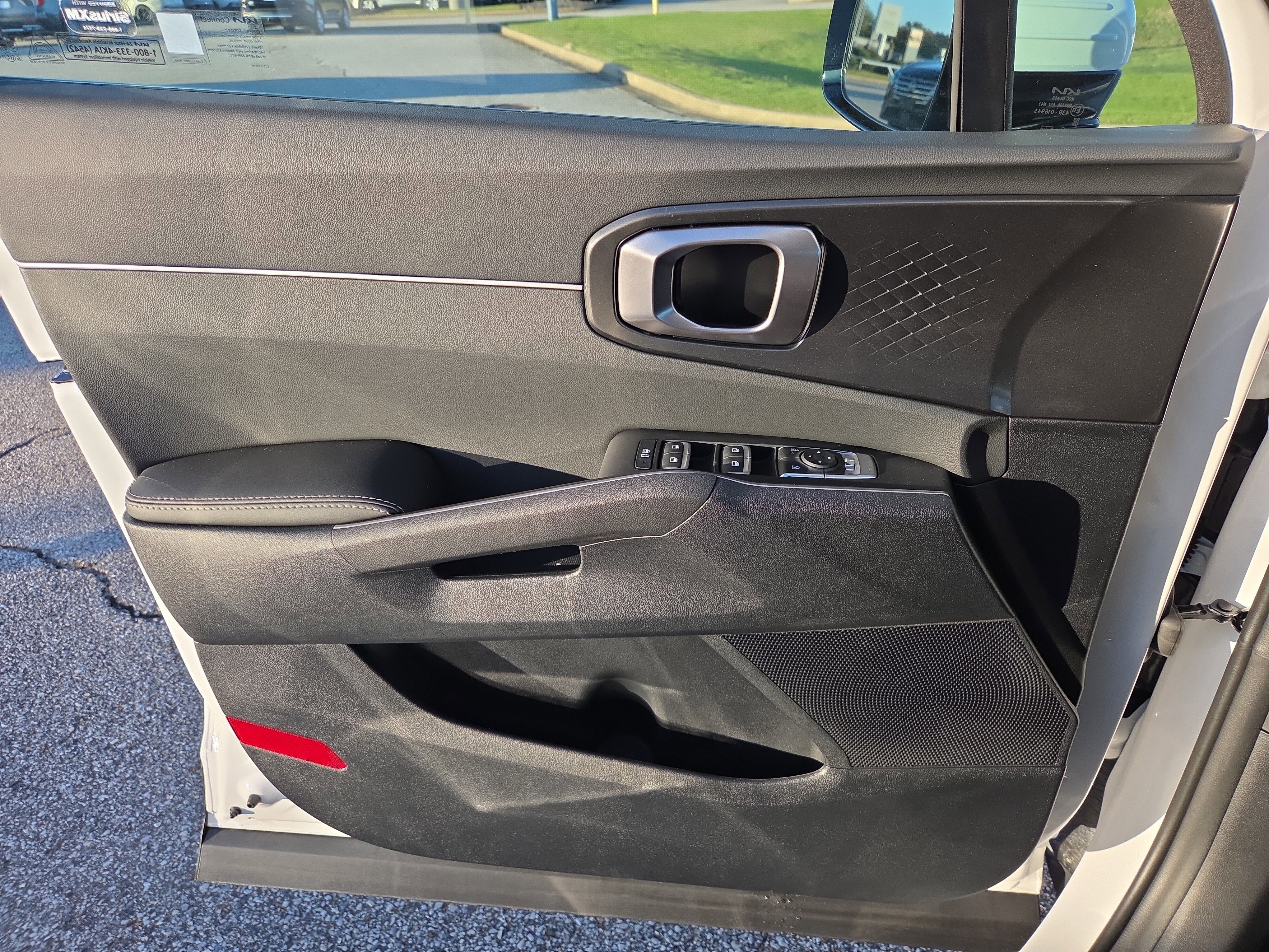 New 2026 Kia Sorento LX image 9