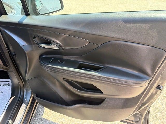 Used 2018 Buick Encore Preferred FWD image 19