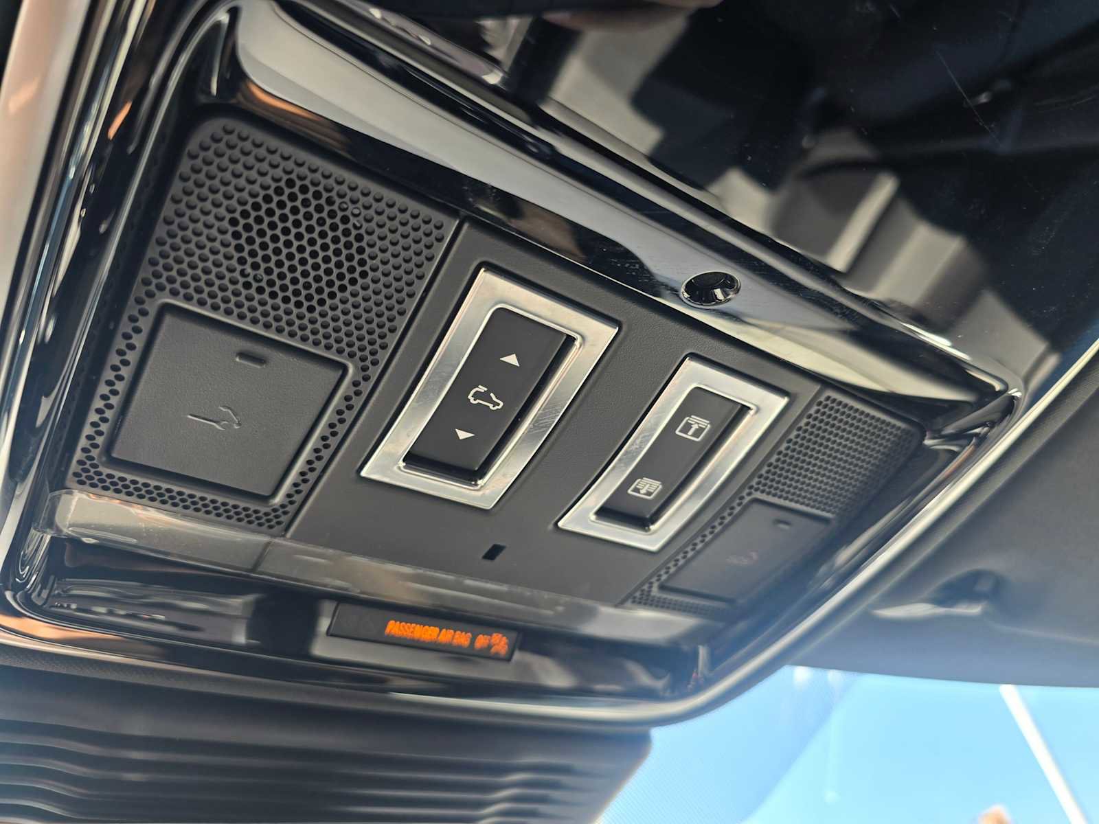 Used 2026 Land Rover Range Rover Velar Dynamic SE image 33