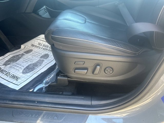 Used 2022 Hyundai Santa Fe Limited image 17