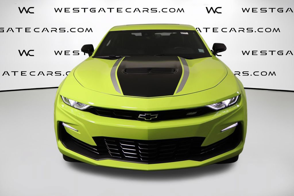 Used 2020 Chevrolet Camaro SS RWD image 2