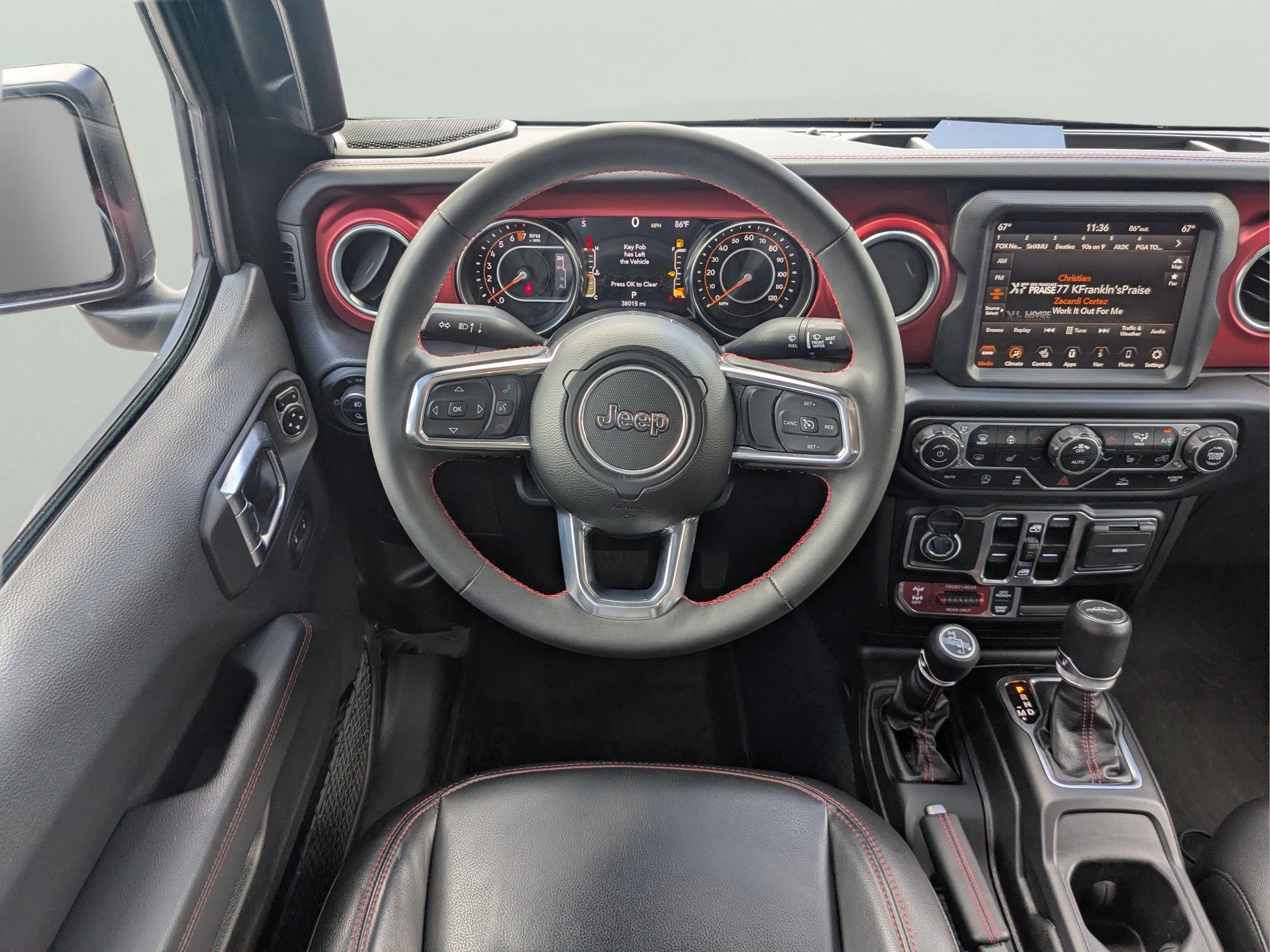 Used 2023 Jeep Gladiator Rubicon w/ LED Lighting Group AWD/4WD image 17