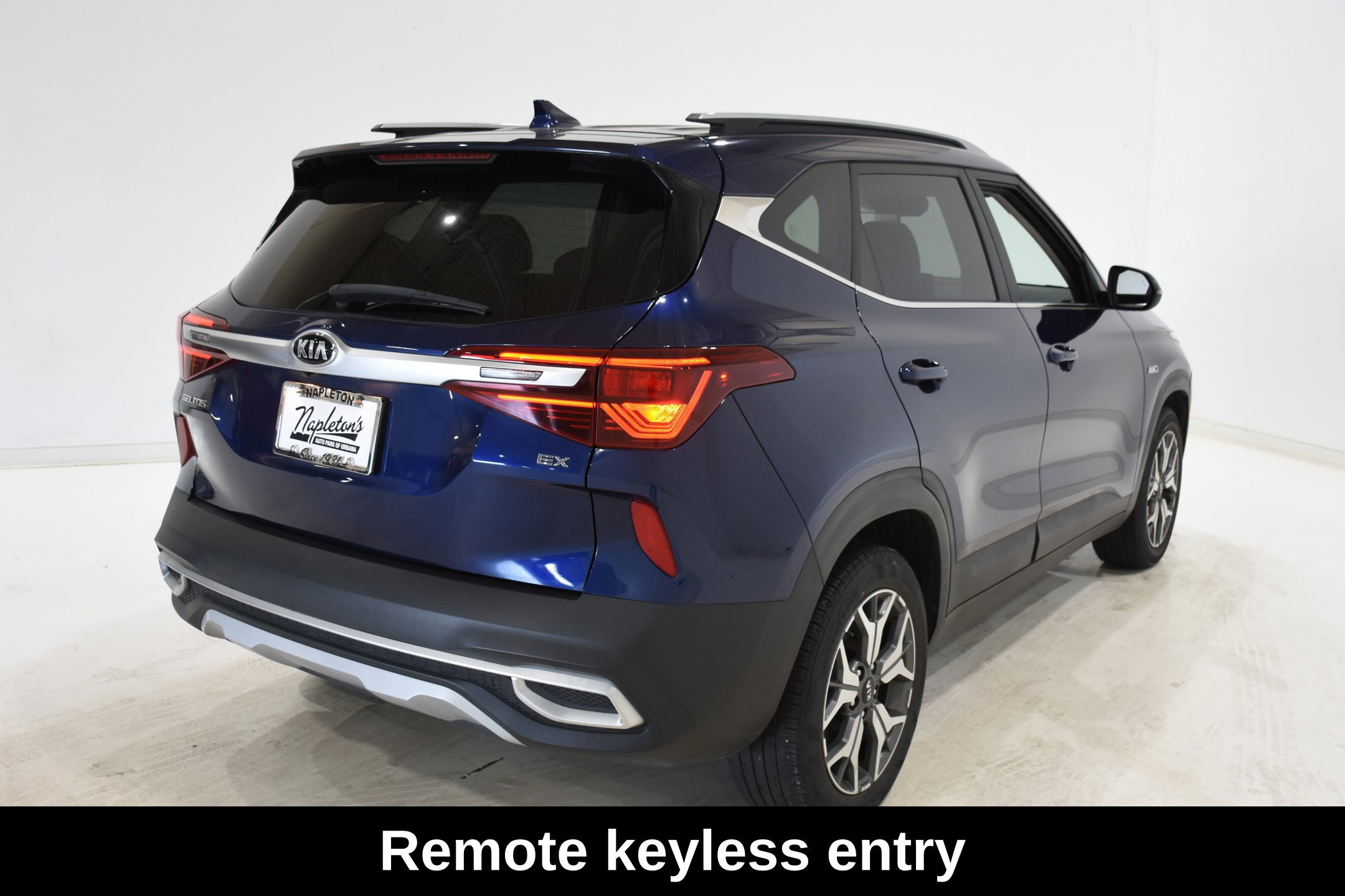 Used 2021 Kia Seltos EX AWD/4WD image 4
