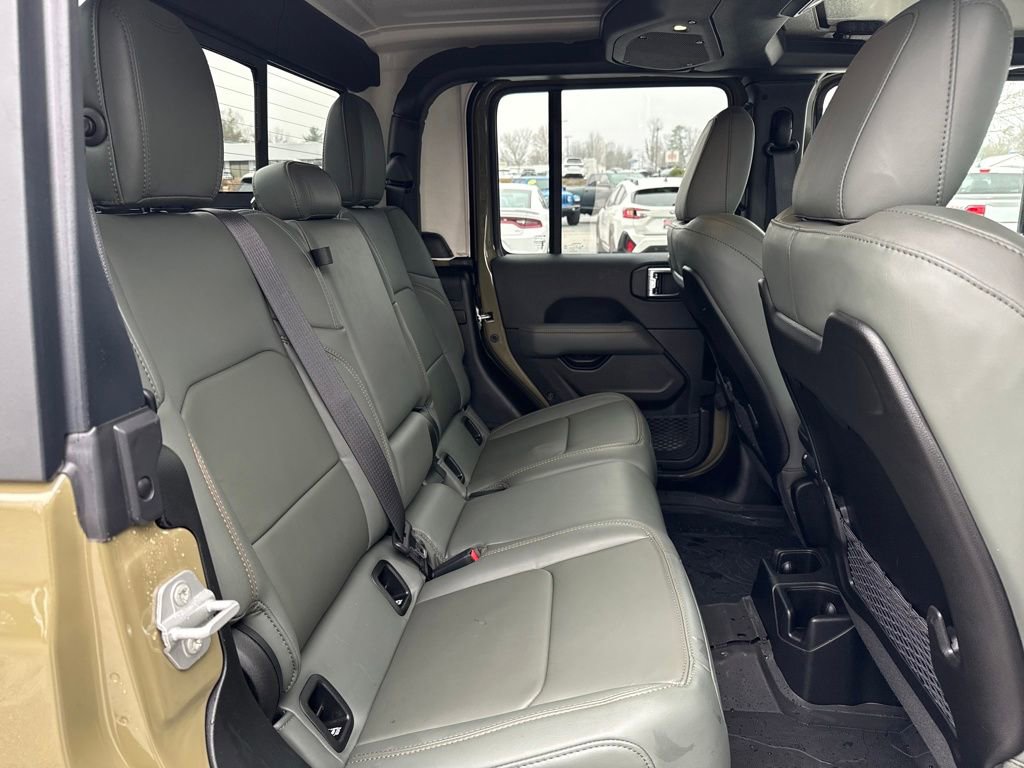 Used 2025 Jeep Gladiator Mojave w/ Convenience Group image 22