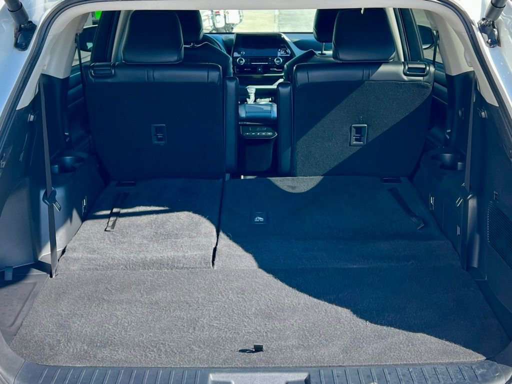 Used 2024 Toyota Highlander XLE image 37