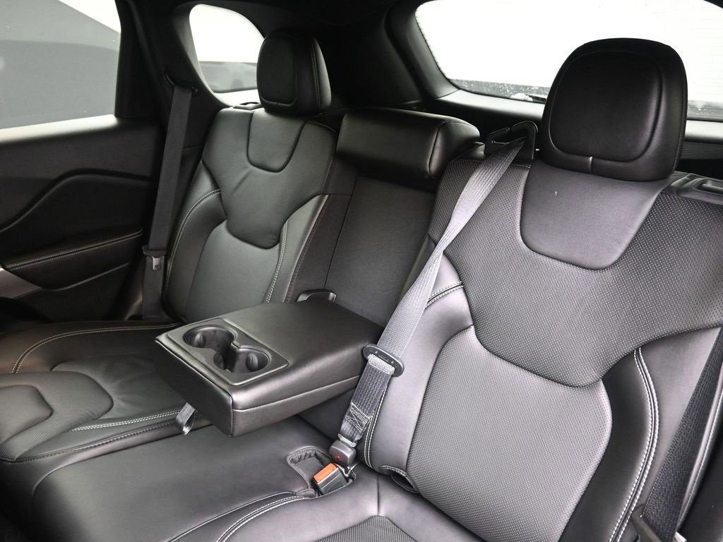 Used 2021 Jeep Cherokee Latitude Lux 80th Anniv w/ Quick Order Package 26U 80TH image 20