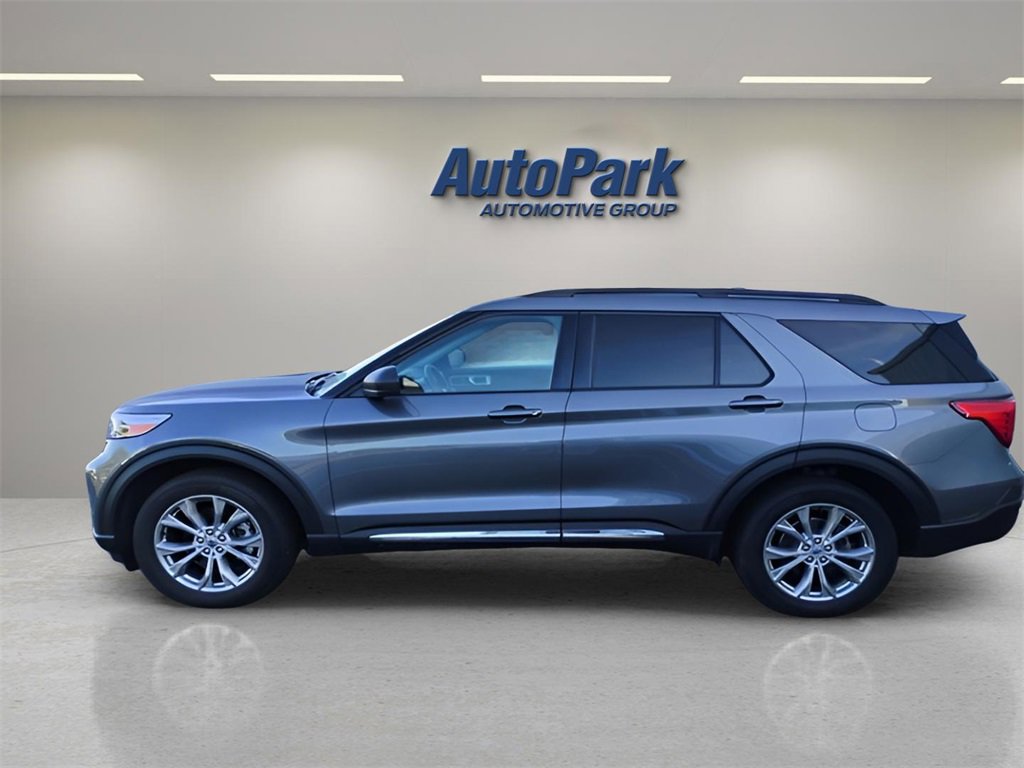 Certified 2023 Ford Explorer XLT w/ Equipment Group 202A image 3